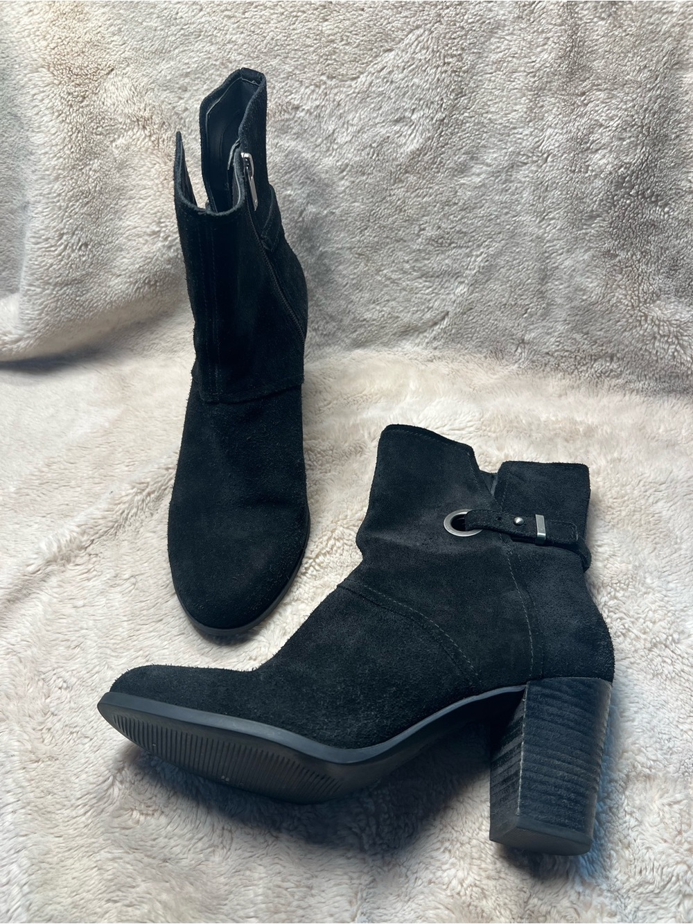 Koolaburra by UGG Samiah ankle boots in black suede size 9